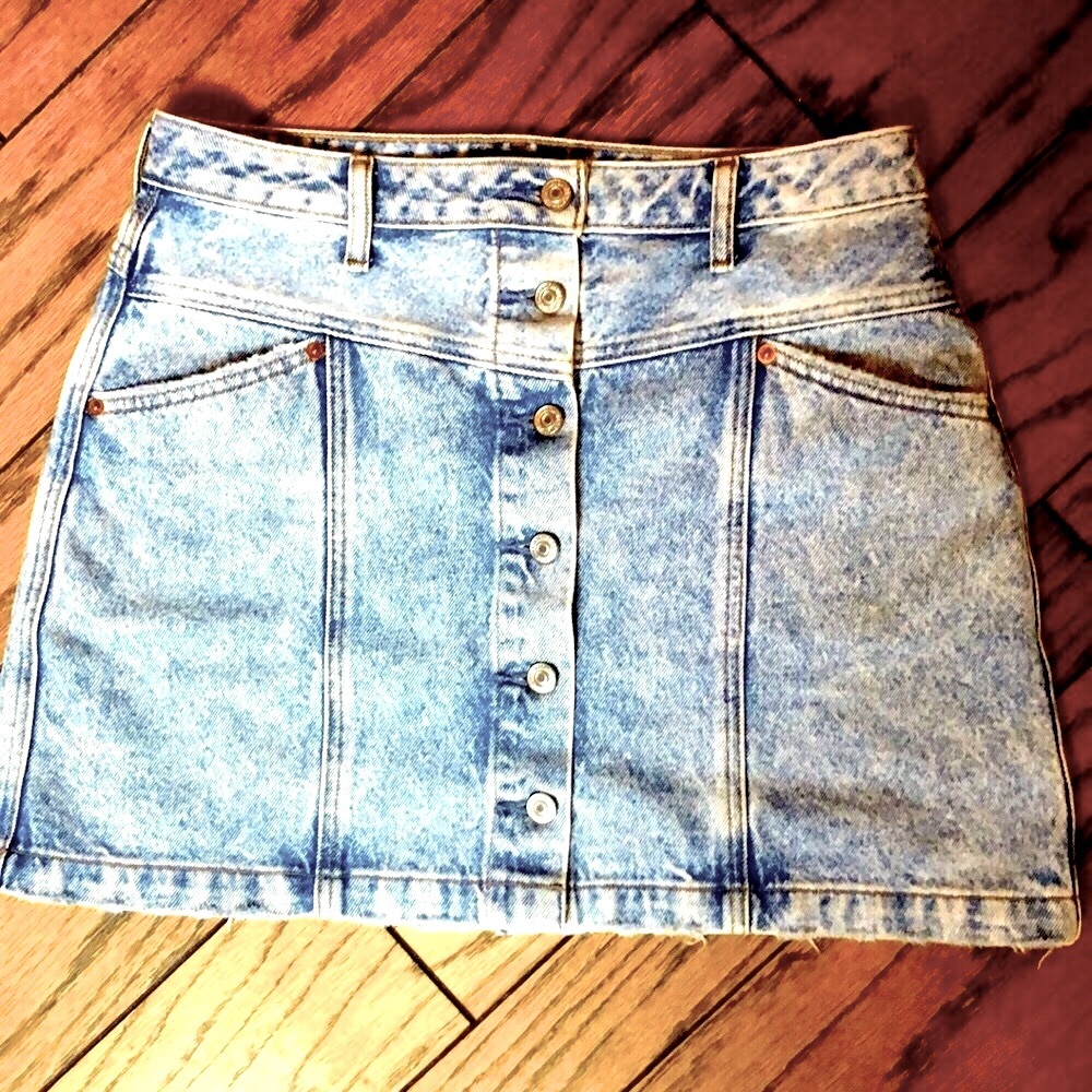 Abercrombie & Fitch Button Up Distressed Denim Skirt